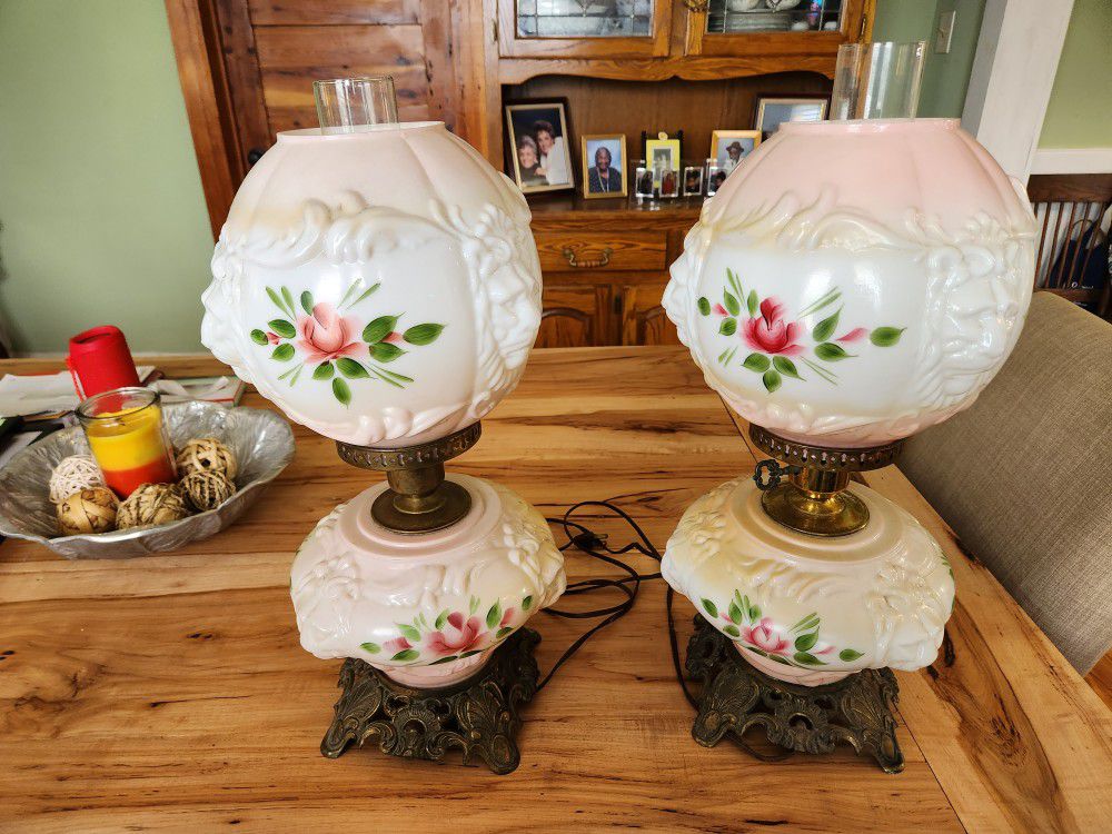 Vintage Gone With The Wind Lion Head Hurricane  Lamps
