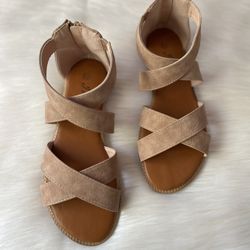 Women’s Sandals 