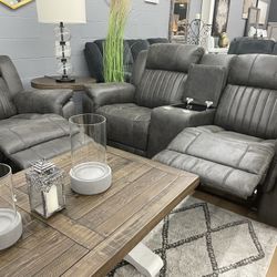 Sofa & Loveseat 