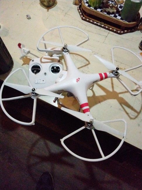 DJI PHANTOM DRONE