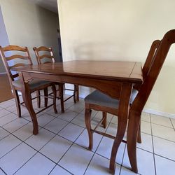 Kitchen Table And Chairs -Bar Height