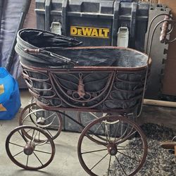Old/Antique  Buggy