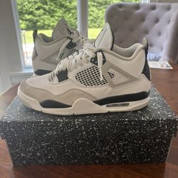 Size 8 - Jordan 4 Retro Mid Military Black