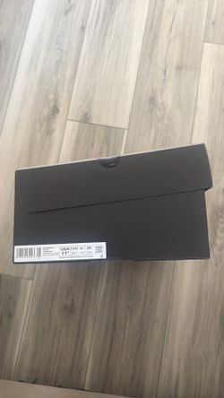 Jordan 5 university black blue