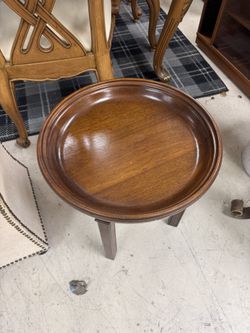 Vintage, John Stuart Side Table - 18” D - Retail $975 