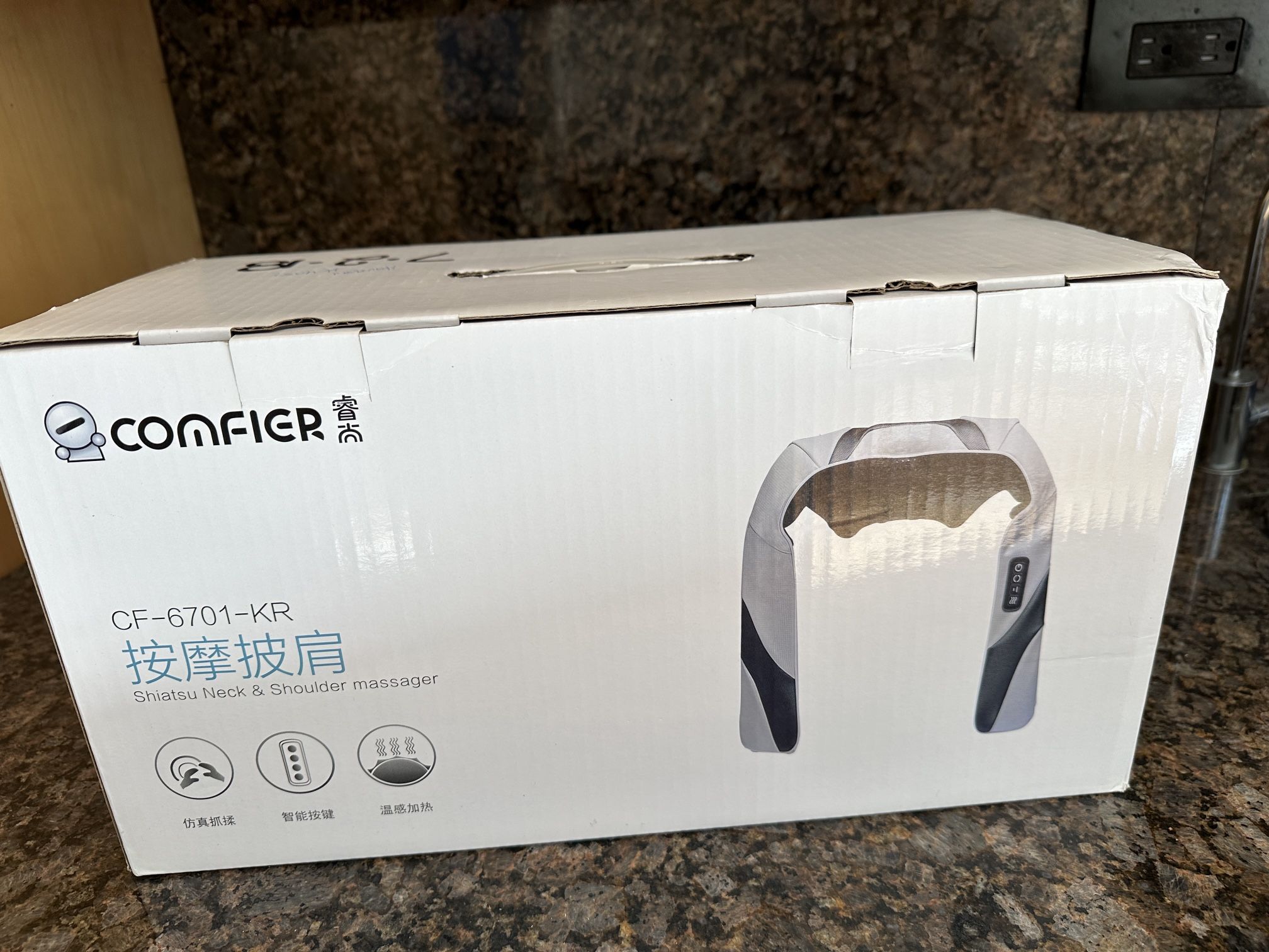 Shiatsu neck and shoulders massager