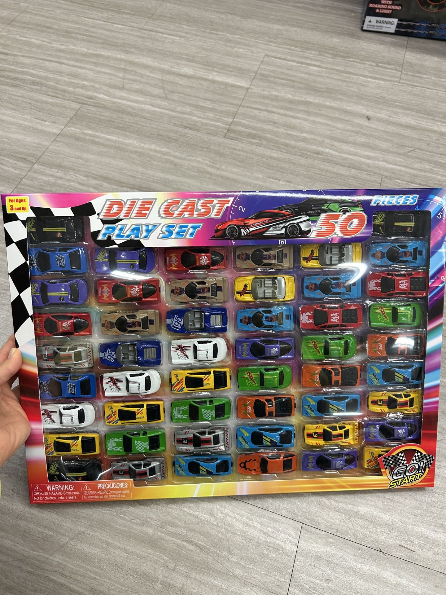 NWT Die Cast Play Set - 50 Pieces - Multicolor toy cars