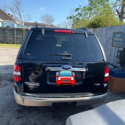 2006 Ford Explorer 