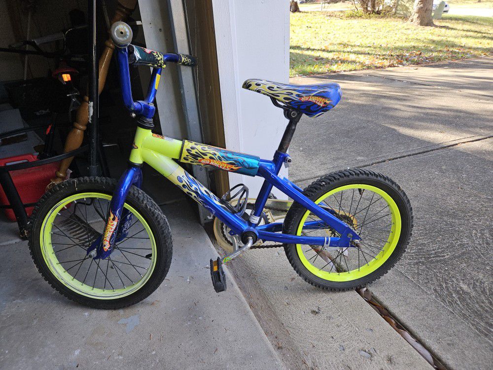 Kid Hot Wheels Bike