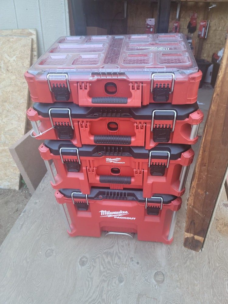 Milwaukee PACKOUT Modular Tool Box Storage System with Organizer