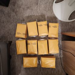 Brand New Barrier Bubble Air Cell Cushion, Self-Adhesive Closure, 4 x 8, Golden Kraft, 300/CT