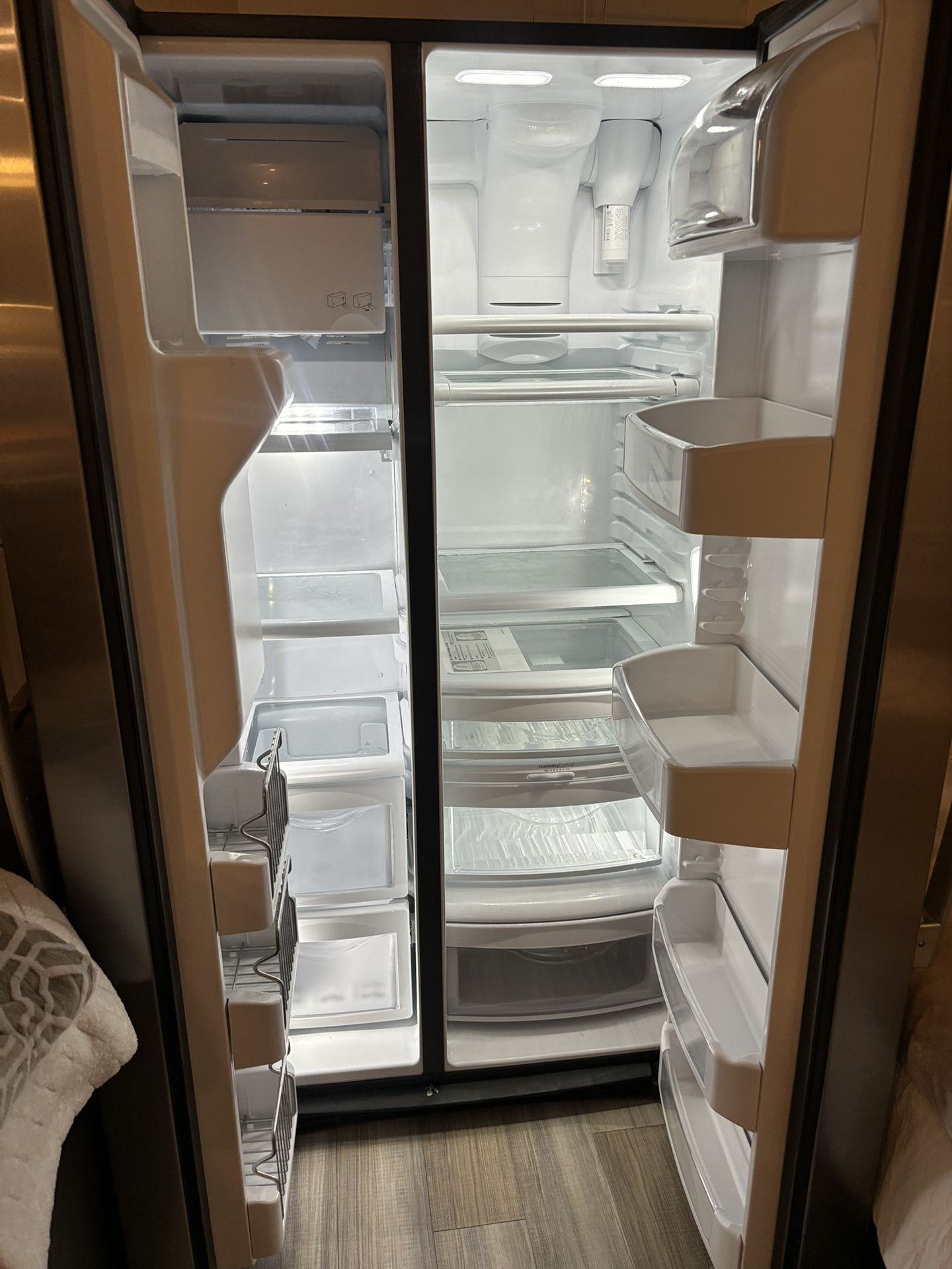 GE Refrigerator