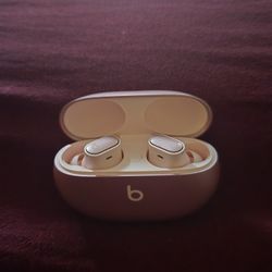 Beats Studio Buds