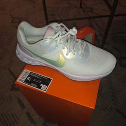 Nike 6.5 Youth Running /8 Women 