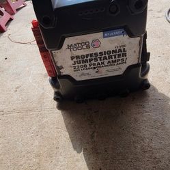 Matco Jumpstart Professional 2200 PEAK. COST Over 400.00 I.ll Take 125.00 