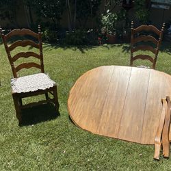Dining Table/chairs