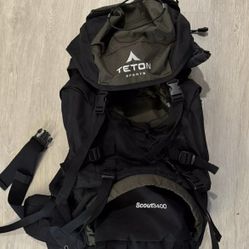 Teton Sports Scout 3400 Hiking 