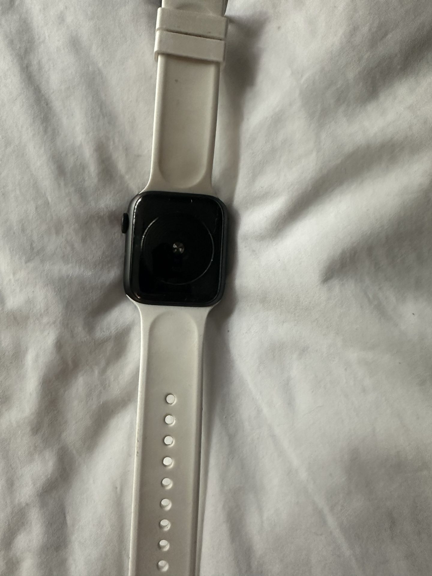 Apple Watch 6SE With Service 44m 