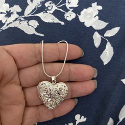 925 Sterling Silver Heart Photo Frame Pendant Necklace 