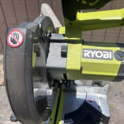 RYOBI - 10 in Miter Saw - TSS103 - USED