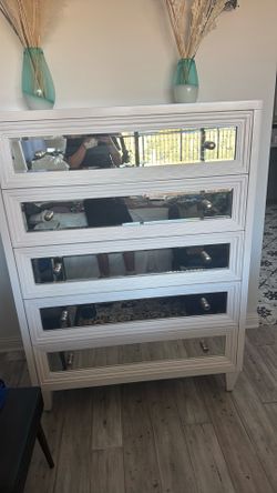 Z gallery bedroom dresser set