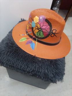 Ladies hat