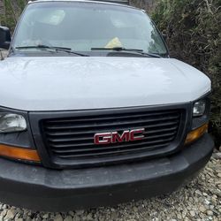 GMC Savanna Van 2007