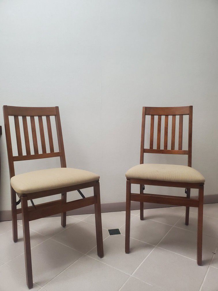 2 Fold Up Chairs