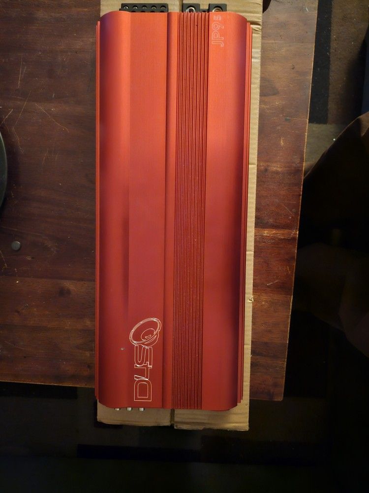 Down4sound 5 Channel Amplifier $300 OBO.