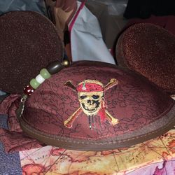 Disney Pirates Of The Caribbean Collection