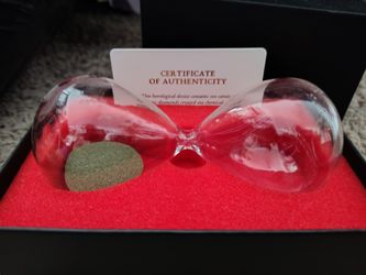 Brand New 100 Carats Of Diamonds Hour Glass