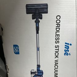 Cordless Vacuum 