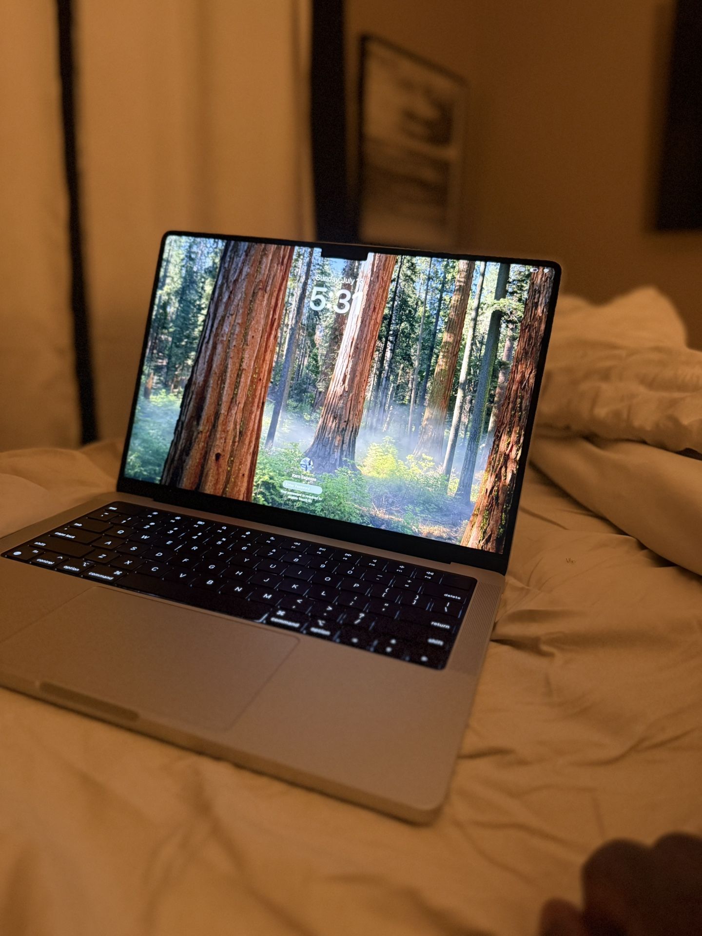 MacBook Pro 14”