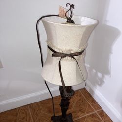 LAMP/LAUNDRY CART