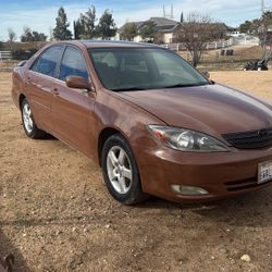 2004 Toyota Camry 
