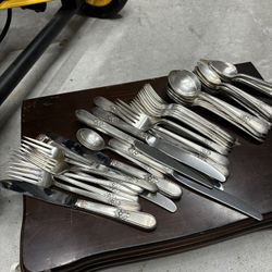 Roger Bros Silverware 