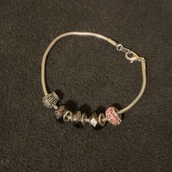 7” SilverTone Charm Bracelet With 5 Crystal Charms 