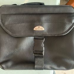 Vintage Samsonite Laptop Bag - Classic Snap-Flap Design