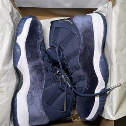 Jordan 11 Retro Heiress Blue WMNS Size 8 