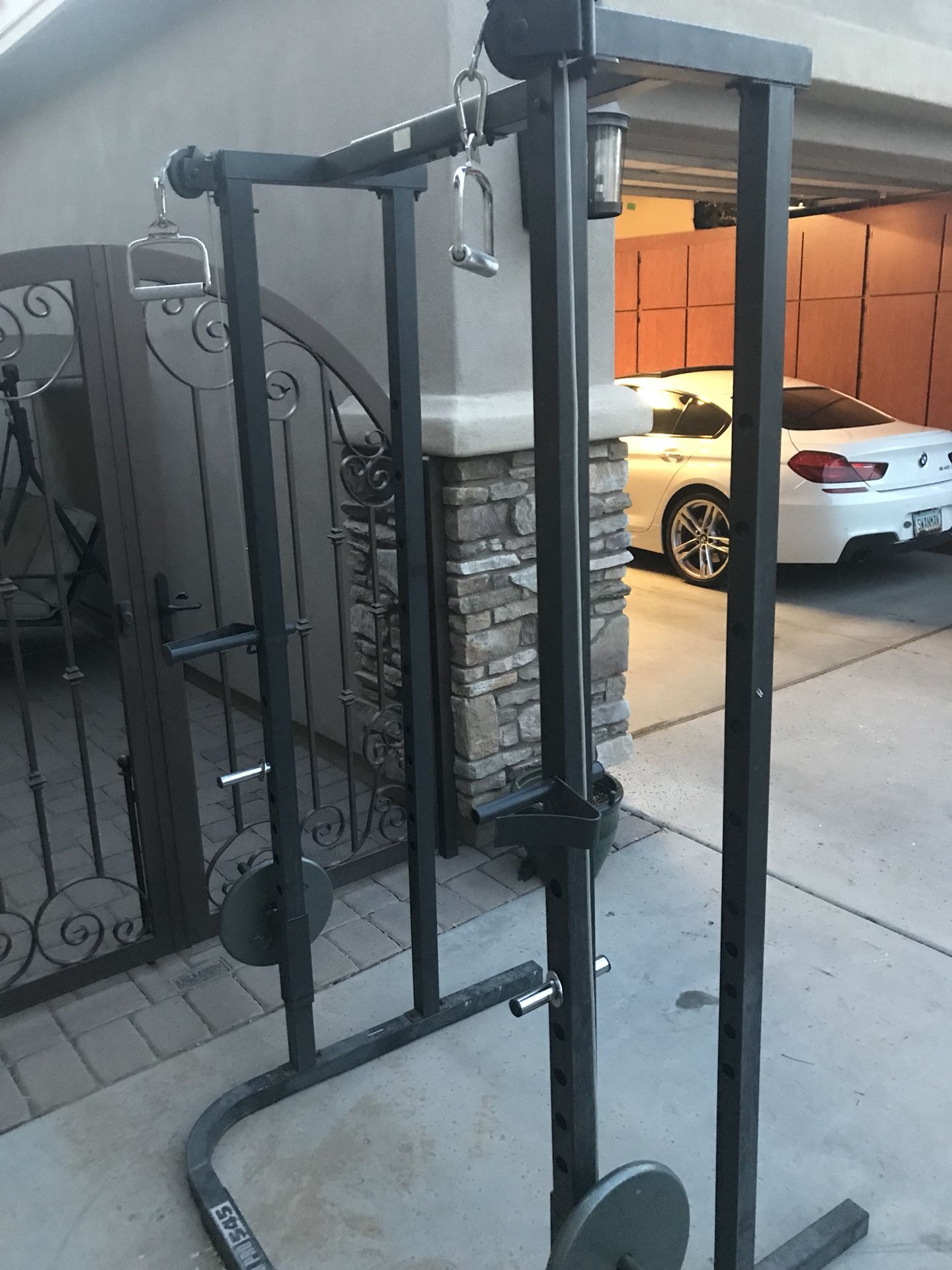 WEIDER PRO 545 CROSS PULL SQUAT RACK for Sale in Chandler, AZ OfferUp