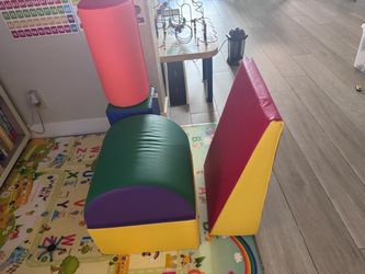 Soft climbing toys