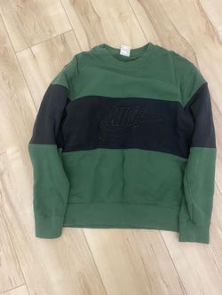never worn men’s nike sweater