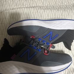 Mens New Balance Fresh Foam Roav Running Shoes Sneakers MROAVLC1 Sz 8 Gray