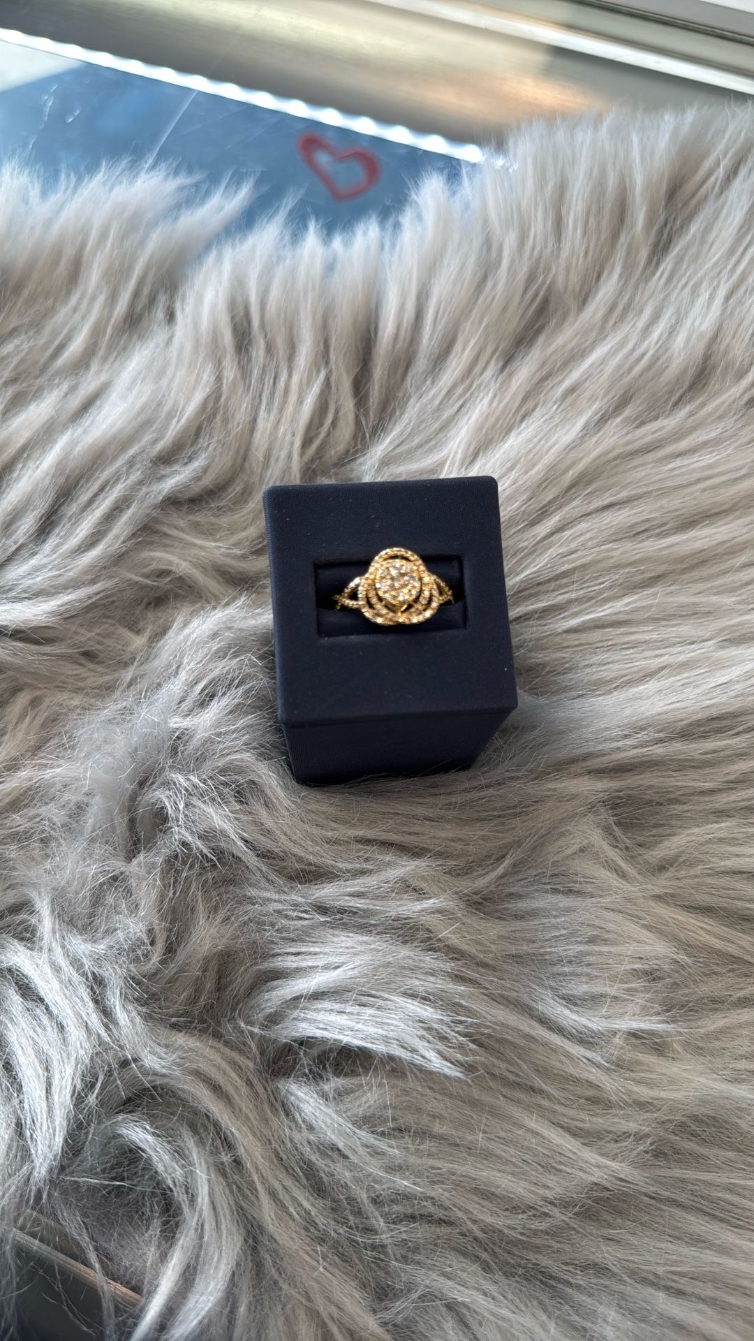 18K Woman’s Ring