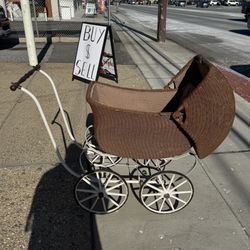 Antique Victorian wicker baby carriage stroller pram