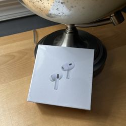 Brand new gen 2 airpods 