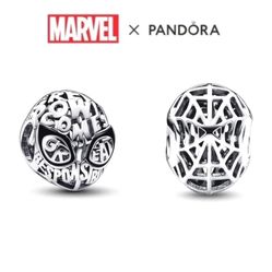 PANDORA Marvel Spiderman Mask Charm