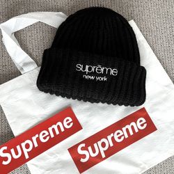 Supreme Chunky Ribbed Beanie Black