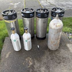 Beer/Soda Kegs and CO2