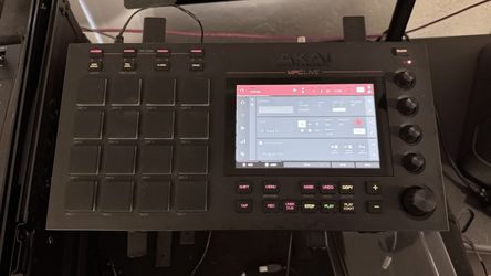 MPC Live 1 w/ 1 TB Expansion and Decksaver Case